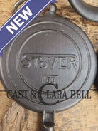 Early 1900’s Stover No. 8 Waffle Iron with Low Base. Gorgeous design and balanced well. Ready to make crispy waffles!
