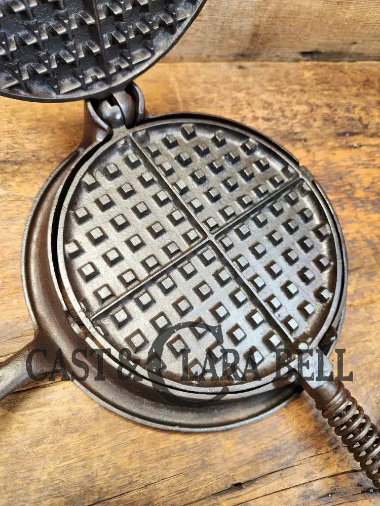 Early 1900’S Stover No. 8 Waffle Iron With Low Base. Gorgeous Design And Balanced Well. Ready To