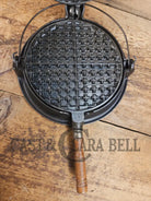 Early 1900’s Stover No. 8 Waffle Iron with Low Base. Gorgeous design and balanced well. Ready to make crispy waffles