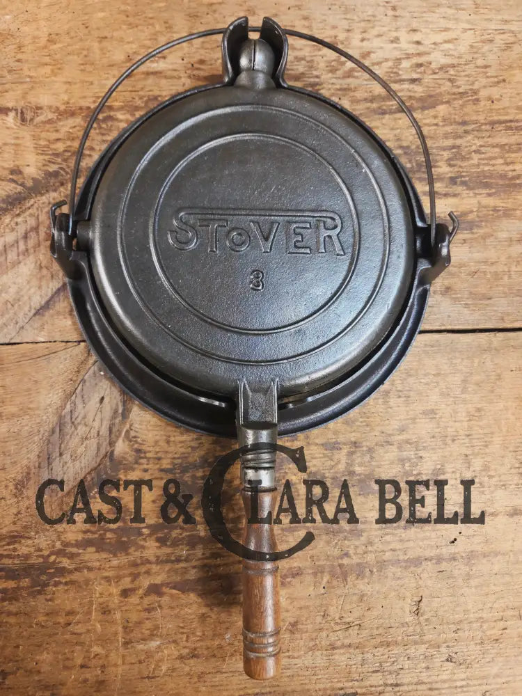 Early 1900’s Stover No. 8 Waffle Iron with Low Base. Gorgeous design and balanced well. Ready to make crispy waffles