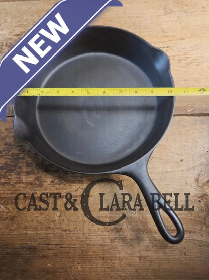 Early 1900’s Wagner made large ’Arc Logo’ #8 Cast Iron Skillet. Daily workhorse awesome for everyday cooking Skillet