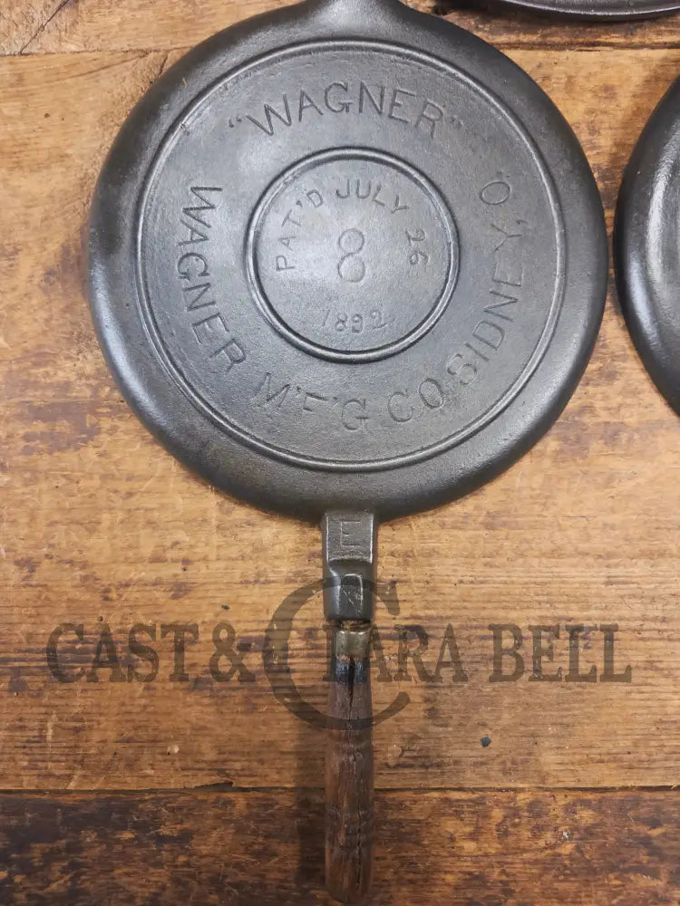 EARLY 1900’s Wagner MFG Co 1892 No. 8 Waffle Iron with Rare Tall Base! Original oak handles! - Waffle Iron