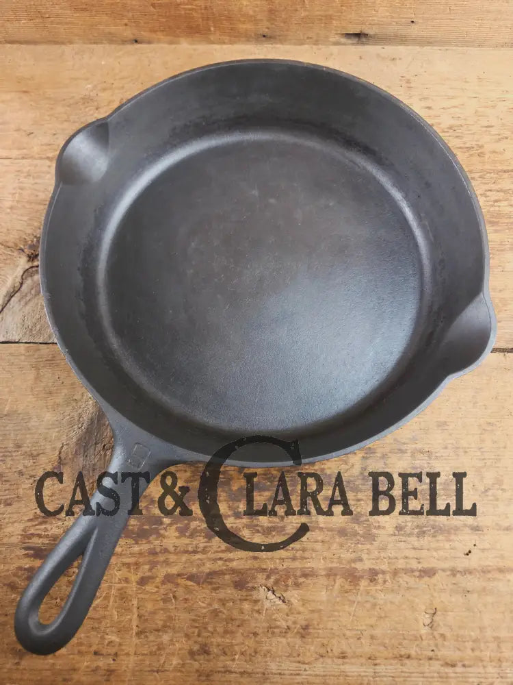 Early 1910’s Griswold #9 Cast Iron Skillet Large Block Slant Logo ’Erie,’ 710H Skillet