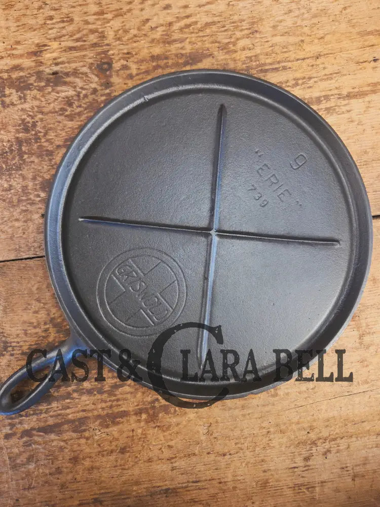 Early 1910’s Griswold #9 Round Griddle with Block Logo ERIE 739 - Griddle