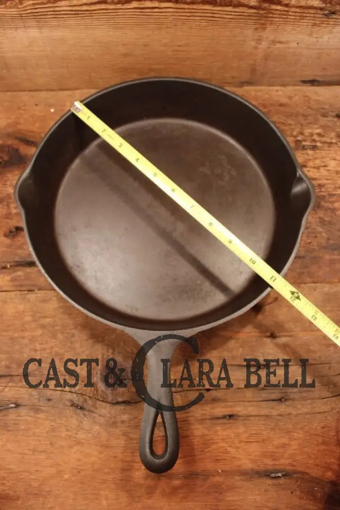 Early Lodge #9 Skillet With 3 Notch Heat Ring. Beautiful Every Day Skillet Perfect For Meats! Fully