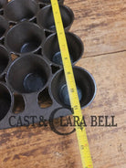 Early Series Erie #10 Popover Pan 11 cup. 948. Variation #4. Beautifully restored and ready to make muffins popovers