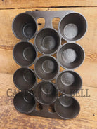 Early Series Erie #10 Popover Pan 11 cup. 948. Variation #4. Beautifully restored and ready to make muffins popovers