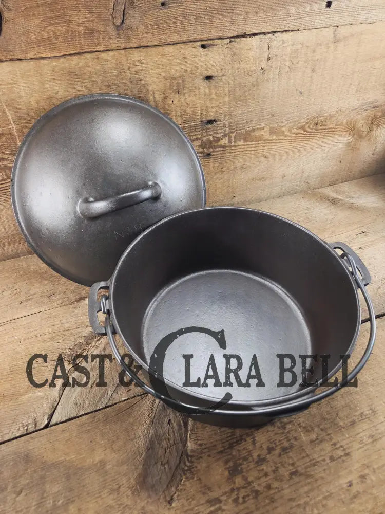 Early to Mid 1900’s Foster Stove Company (Ohio) #8 Cast Iron Dutch Oven. High Dome lid beautiful piece! Dutch Ovens