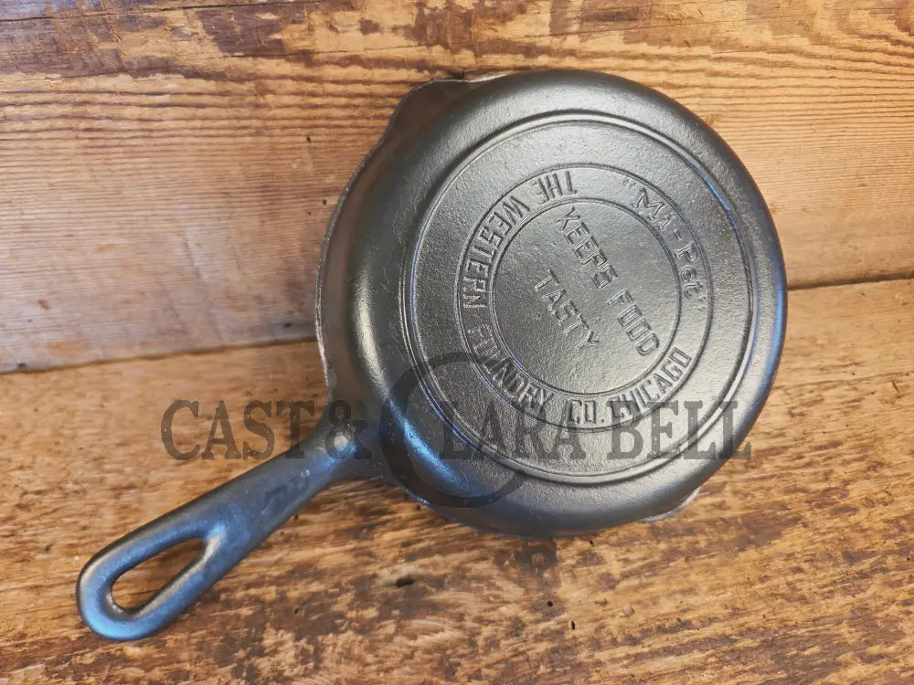 Early to Mid 1900’s Western Foundry Co. ’Mi-Pet’ classic Egg Skillet - Skillet