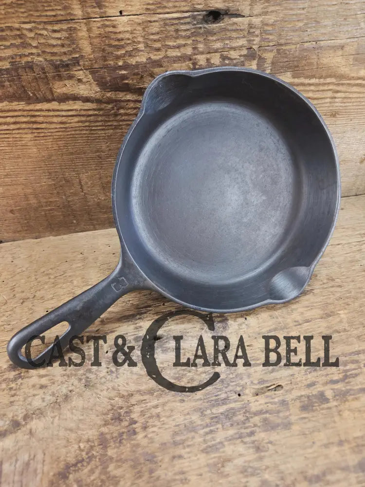 Egg Skillet! Griswold No. 3 Skillet with Small Block Logo and Smooth Bottom 709 I. Restored and ready to Use! Skillet