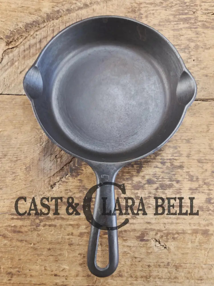 Egg Skillet! Griswold No. 3 Skillet with Small Block Logo and Smooth Bottom 709 I. Restored and ready to Use! Skillet