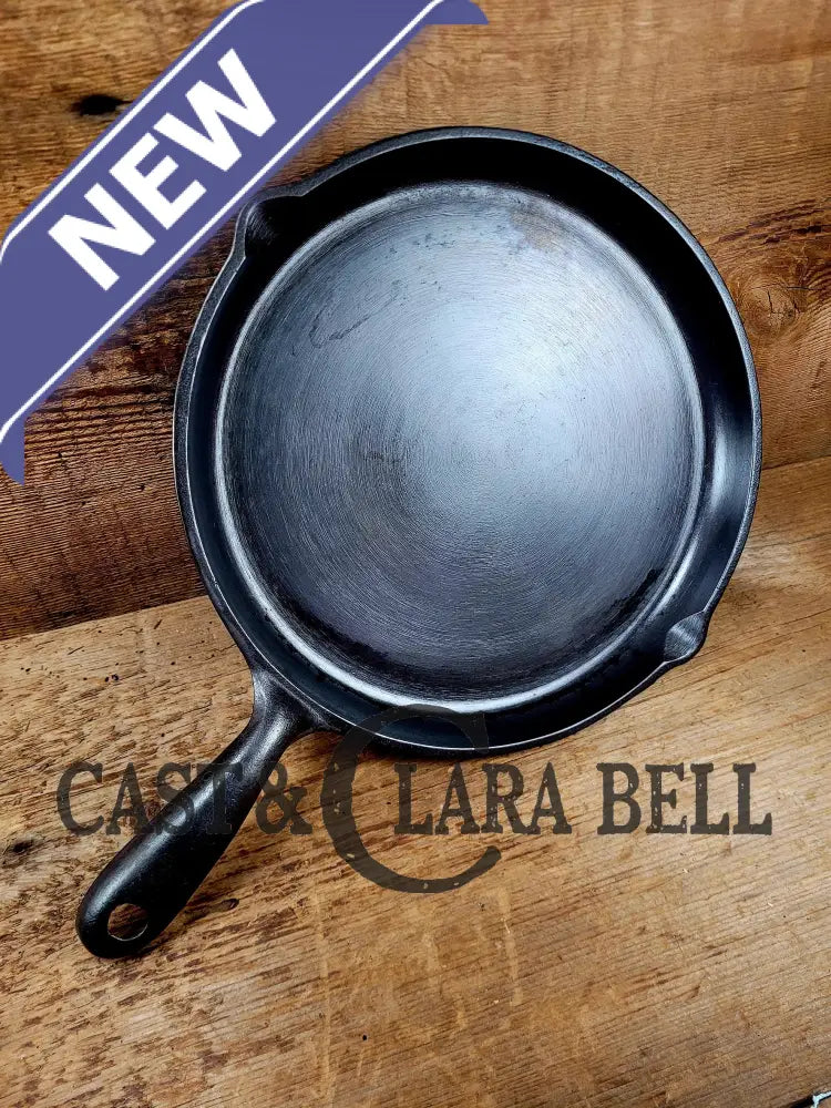 Elegant And Hard To Source! 1920-30’S Wagnerware #8 Shallow Skillet 1098. Great Gift Idea!