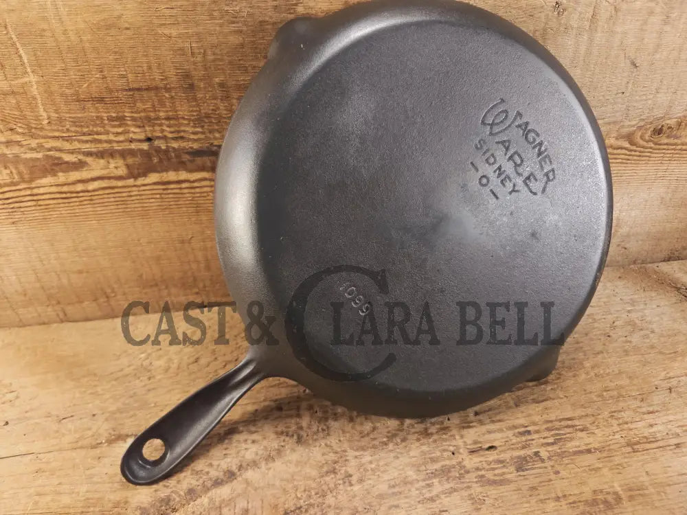 Elegant and hard to source! 1920-30’s WagnerWare #8 Shallow Skillet 1099. Great gift idea! Restored and Ready to Use!