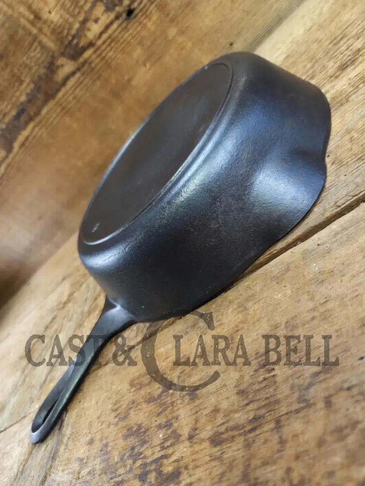 Elegant and hard working. You have to try one of these early 1900’s Lodge #5 Cast Iron Skillets Single Notch Raised 8