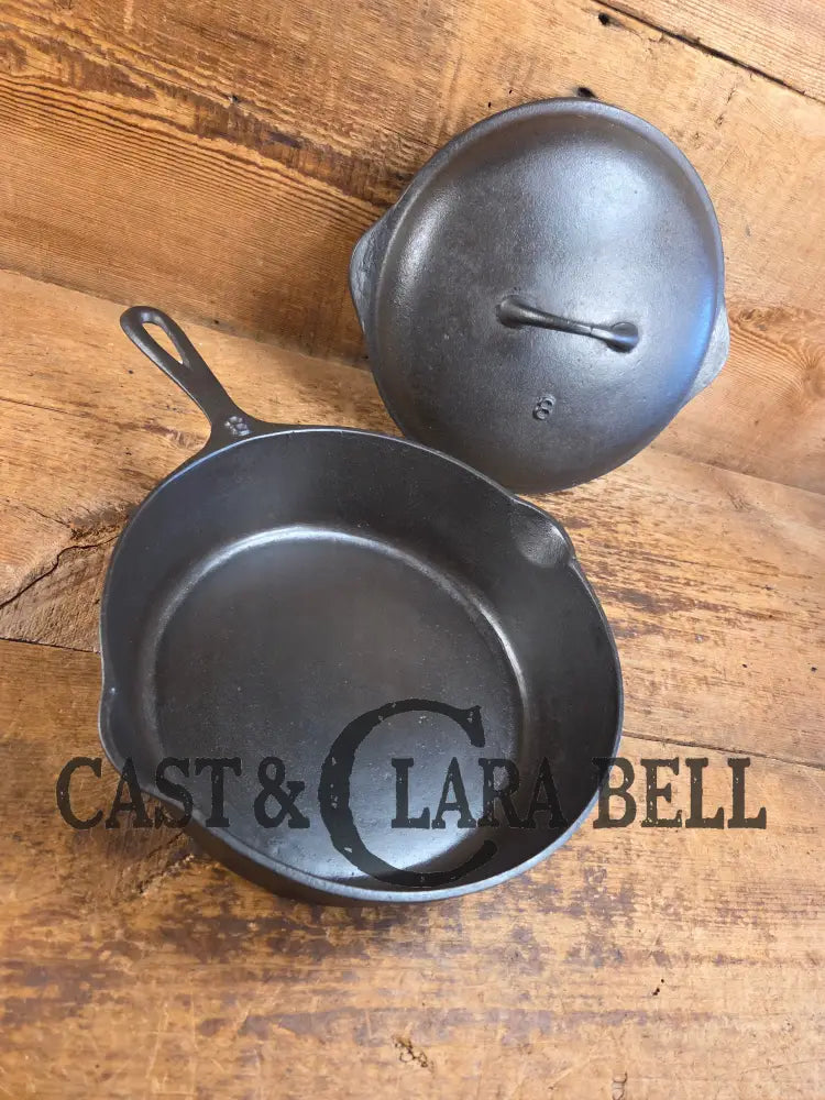 Elegant and Unknown ’Clara Bell’ style Raised 8 Chicken Fryer with Lid. Lodge style! This one hits home! Skillet