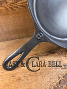 Elegant and Unknown ’Clara Bell’ style Raised 8 Chicken Fryer with Lid. Lodge style! This one hits home! Skillet