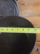 Elegant Griswold’s Iron Mountain Series #8 Cast Iron Dutch Oven with Lid (1036 C/1037 A) - Dutch Ovens Trivets & Kettles