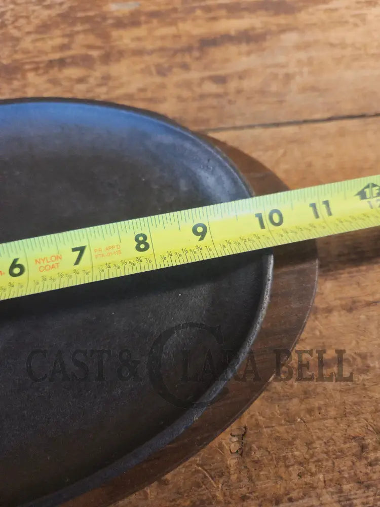 Fajitas AND a COOL presentation trivet. Unique gift idea Wagner Ware Cast Iron Sizzle Server 1095 - Skillet