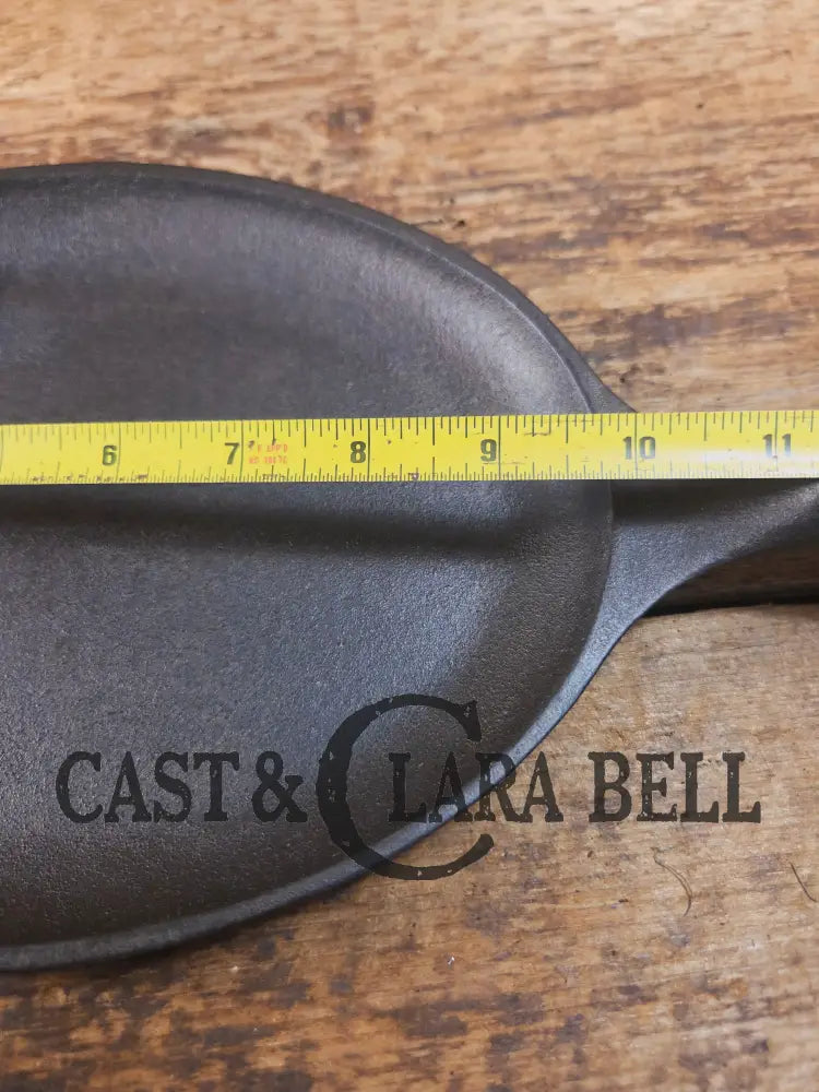 Fajitas anyone? Unique gift idea Wagner Ware Cast Iron Sizzle Server 1095 A Skillet