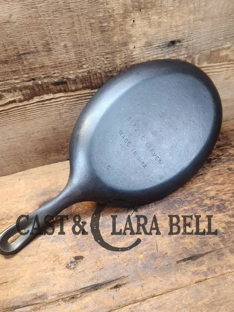 Fajitas Anyone? Wonderful Unmarked Wagner ’Sizzle Server’. Circa 1930’S Skillet