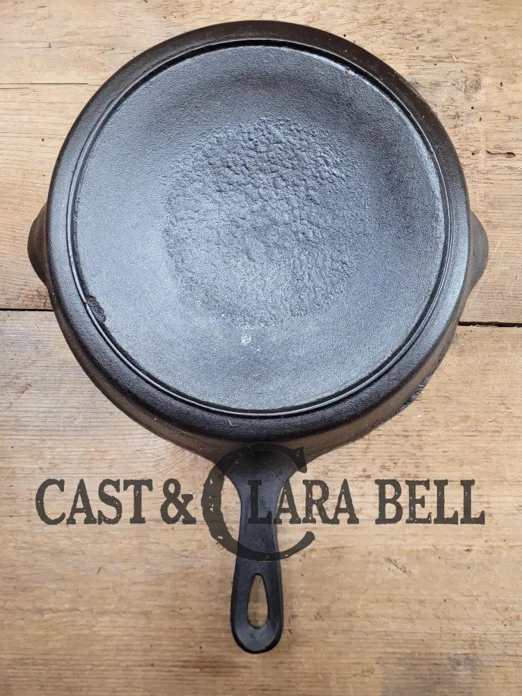 Fantastic First Skillet Or For The Unusual Collector. Unknown Maker Raised #9 Cast Iron Skillet