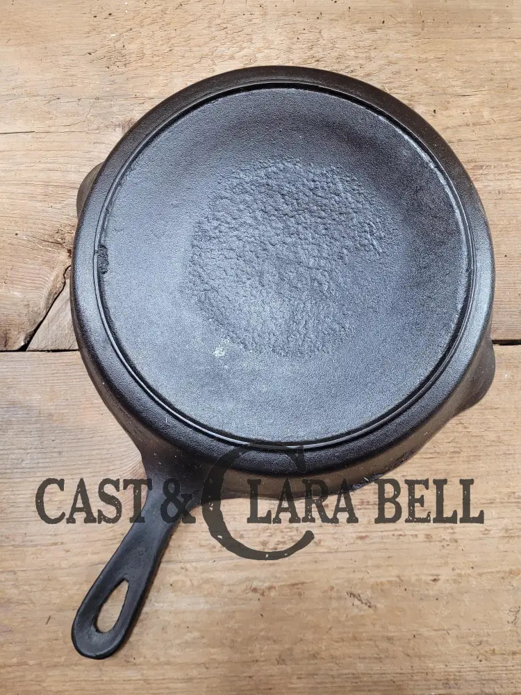 Fantastic First Skillet Or For The Unusual Collector. Unknown Maker Raised #9 Cast Iron Skillet