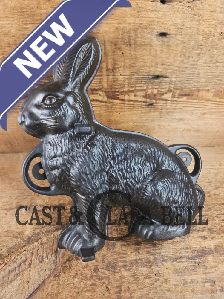 Fantastic for Christmas Spring or Easter! #898 Griswold Bunny Cake Mold ready to use! Bakeware
