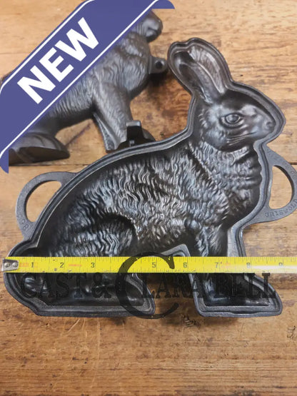 Fantastic for Christmas Spring or Easter! #898 Griswold Bunny Cake Mold ready to use! Bakeware