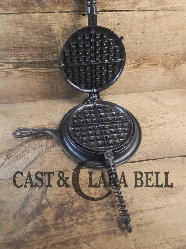 Fantastic gift idea! 1910’s fully restored Griswold No. 8 Waffle Iron (314 & 315) with (#327) Low Base. Ready to make