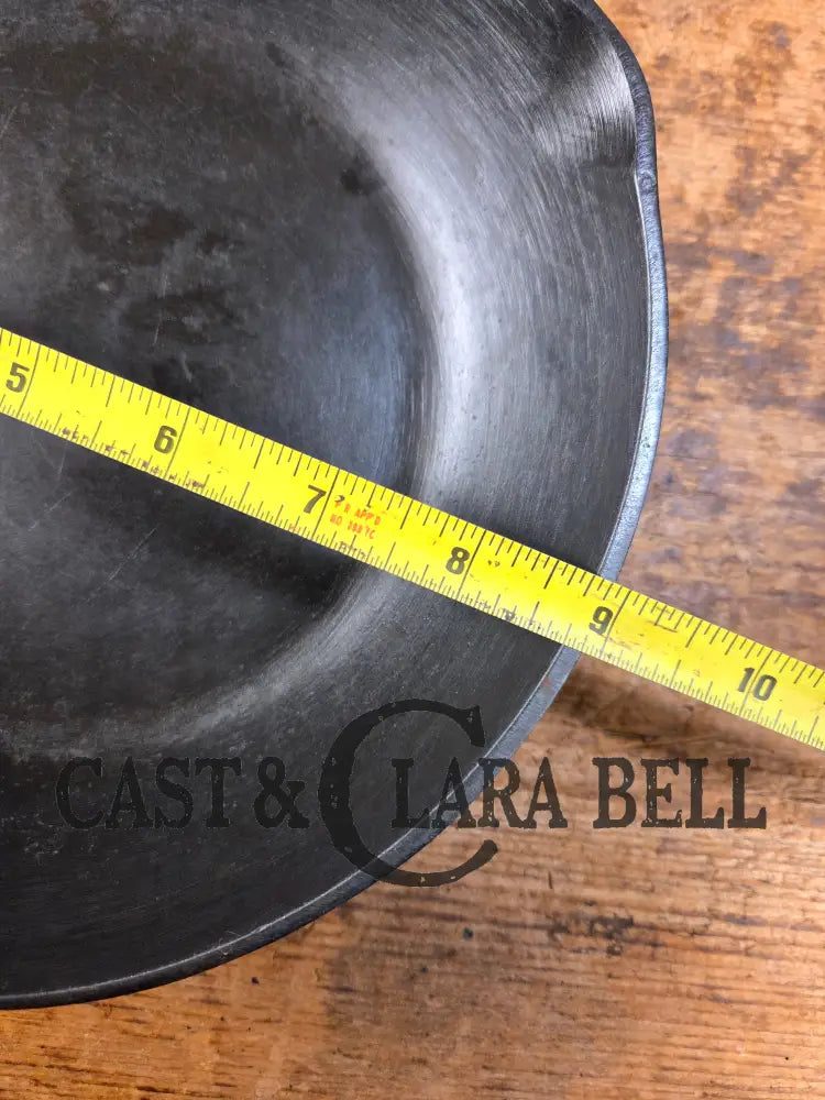 Fantastic gift idea! Hard to Find 1940’s Wagner Ware Sidney -O- ’Chef Skillet’ 1386 Skillet