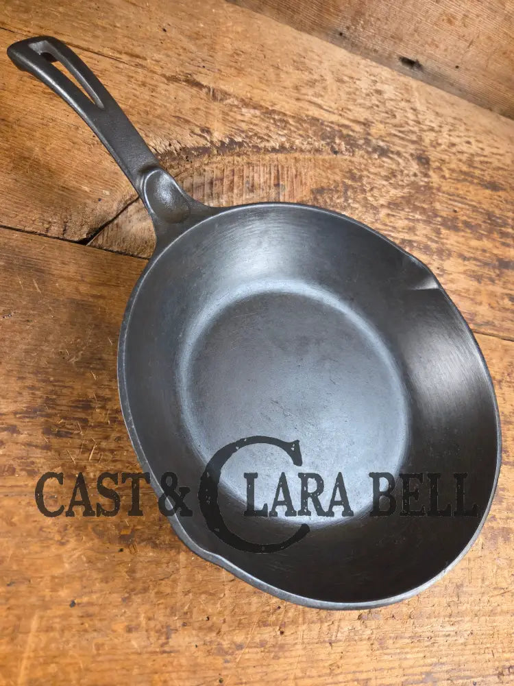 Fantastic gift idea! Hard to Find 1940’s Wagner Ware Sidney -O- ’Chef Skillet’ 1386 Skillet
