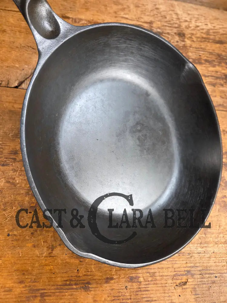 Fantastic gift idea! Hard to Find 1940’s Wagner Ware Sidney -O- ’Chef Skillet’ 1386 Skillet