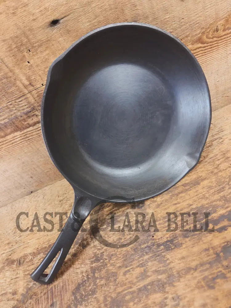 Fantastic gift idea! Hard to Find 1940’s Wagner Ware Sidney -O- ’Chef Skillet’ 1386 - Skillet