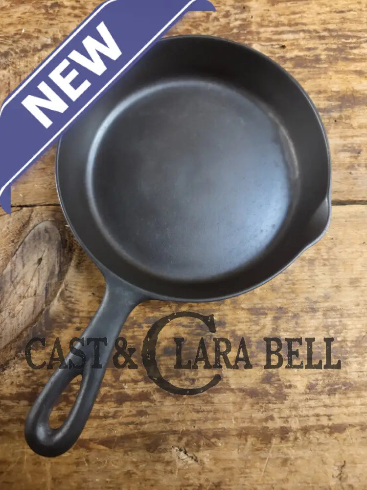 Favorite Piqua Ware #3 Cast Irom Skillet with ’Smiley’ Logo Skillet
