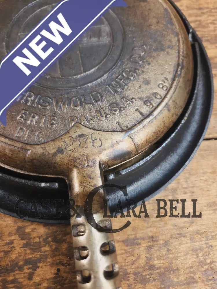 For the eclectic enthusiast!! 1920’s Griswold #8 Waffle Iron 885/886 with Matching Low Base 975. Plated paddles Black