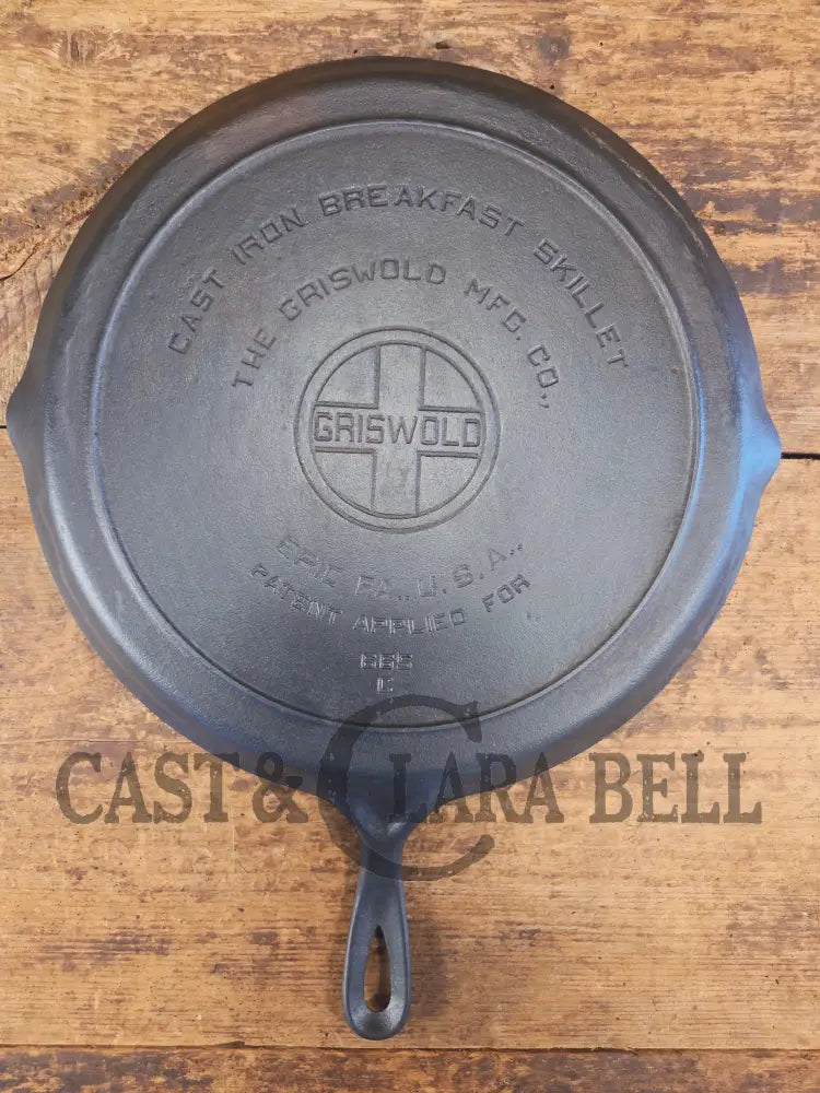 Frankengriddle! Someone must have hated skillet dividers? Griswold Cast Iron Colonial Breakfast Skillet! P/N 665. Needs