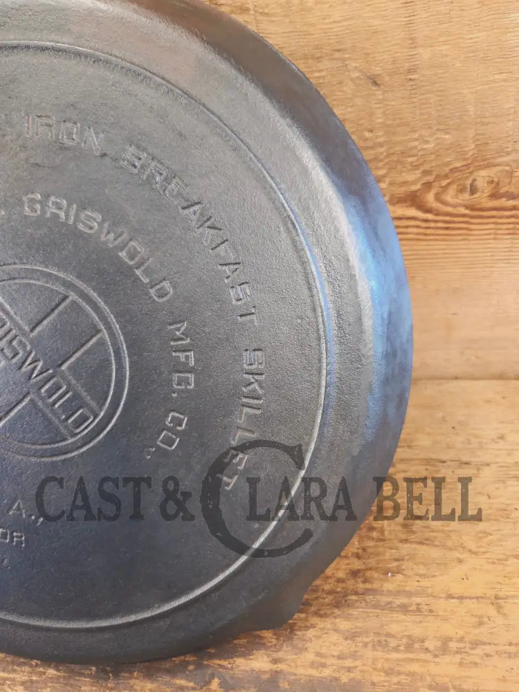 Frankengriddle! Someone must have hated skillet dividers? Griswold Cast Iron Colonial Breakfast Skillet! P/N 665. Needs