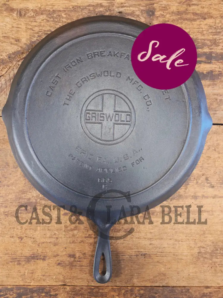 Frankengriddle! Someone must have hated skillet dividers? Griswold Cast Iron Colonial Breakfast Skillet! P/N 665. Needs