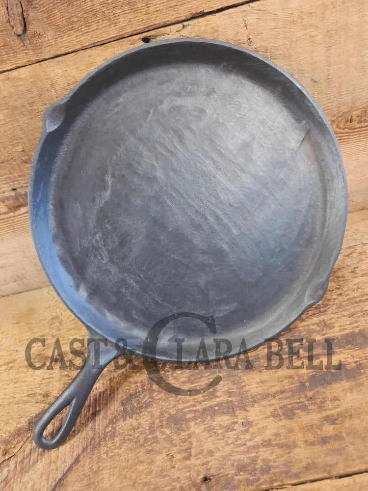 Frankengriddle! Someone must have hated skillet dividers? Griswold Cast Iron Colonial Breakfast Skillet! P/N 665. Needs