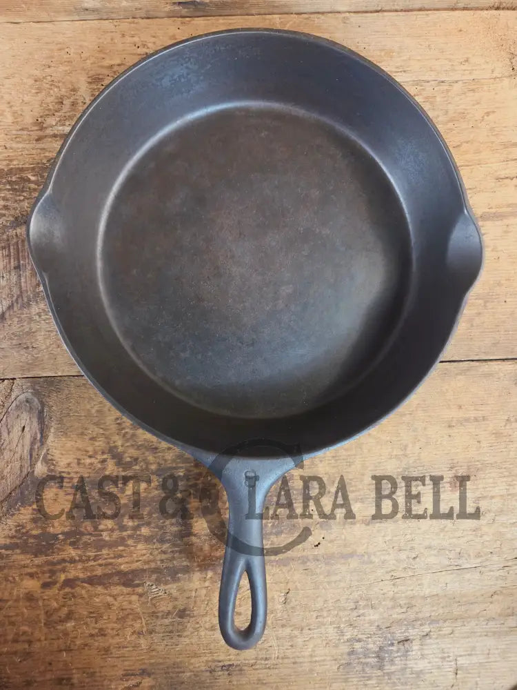 Ghost mark #9! 1920’s Wagner Ware #9 Cast Iron Skillet with Heat Ring 1059 - Skillet