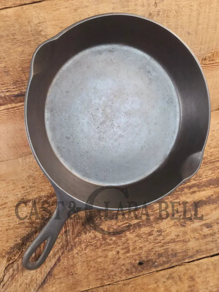 Ghost mark #9! 1920’s Wagner Ware #9 Cast Iron Skillet with Heat Ring 1059 - Skillet