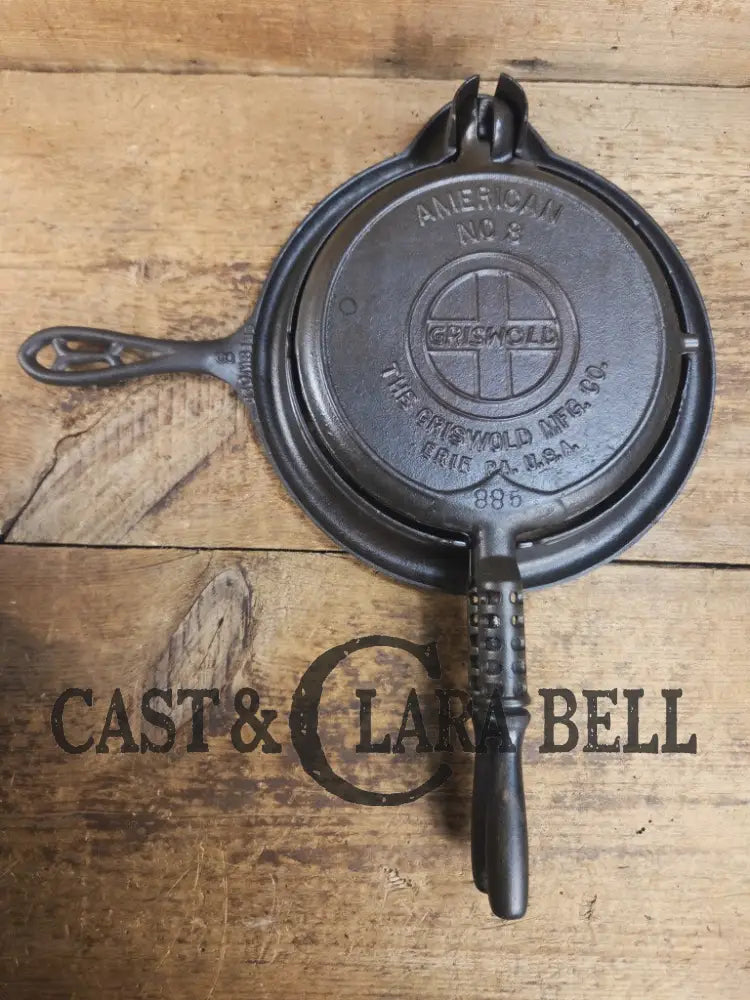 GORGEOUS! 1920’s Griswold #8 Waffle Iron 885/886 with Raised letter Low Base 975 and wood handles. Ready to make crispy