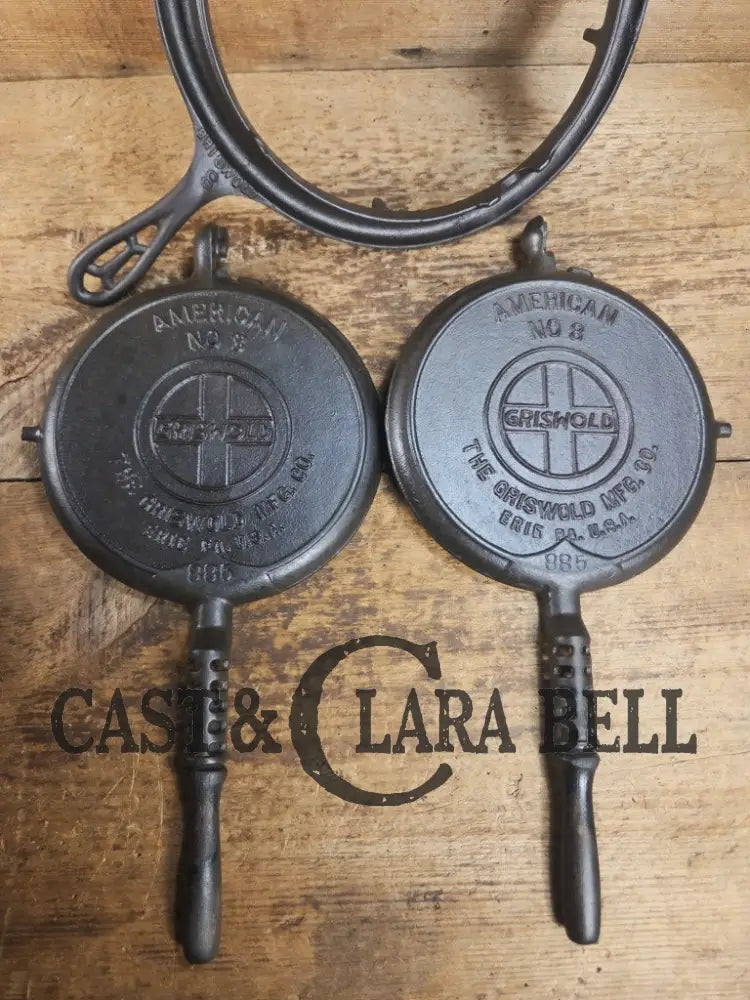 GORGEOUS! 1920’s Griswold #8 Waffle Iron 885/886 with Raised letter Low Base 975 and wood handles. Ready to make crispy