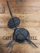 GORGEOUS! 1920’s Griswold #8 Waffle Iron 885/886 with Raised letter Low Base 975. Ready to make crispy waffles! Waffle