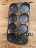 Gorgeous! 1920’s Griswold No. 8 Muffin Pan 8 cup 946. Raised letter underside Variation 1 Rarity 3 Bakeware