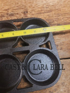 Gorgeous! 1920’s Griswold No. 8 Muffin Pan 8 cup 946. Raised letter underside Variation 1 Rarity 3 Bakeware