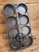 Gorgeous! 1920’s Griswold No. 8 Muffin Pan 8 cup 946. Raised letter underside Variation 1 Rarity 3 Bakeware