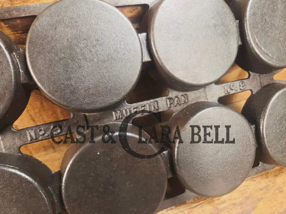 Gorgeous! 1920’s Griswold No. 8 Muffin Pan 8 cup 946. Raised letter underside Variation 1 Rarity 3 Bakeware