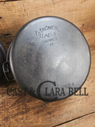 Gorgeous. 1920’s Wagner #8 1268 Dutch Oven round roaster with Fully Marked and Raised Letter Drip Drop Baster Lid!