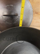 Gorgeous. 1920’s Wagner #9 Dutch Oven round roaster with Turtle Top Style Sawtooth Baster Lid Dutch Ovens Trivets &